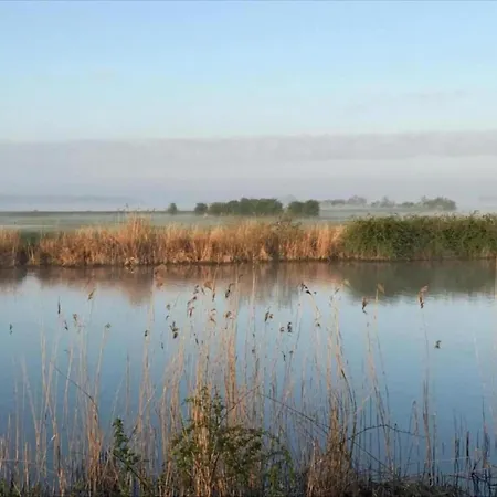 In South Holland With Private Jetty Дом отдыха Simonshaven