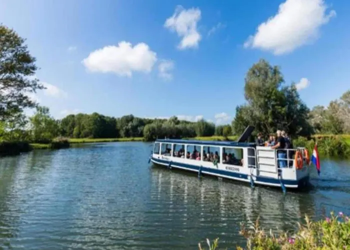 Tatil Evi In South Holland With Private Jetty Simonshaven