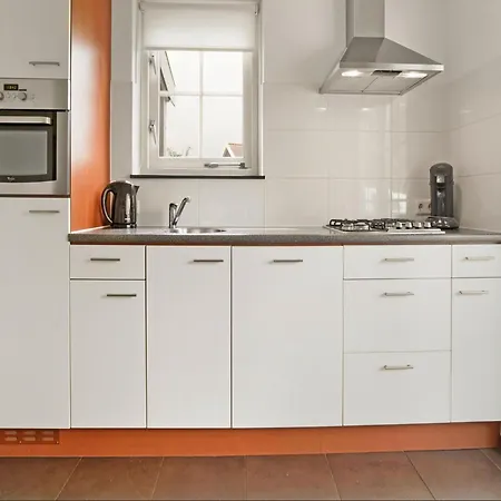 Dom wakacyjny In South Holland With Private Jetty Simonshaven