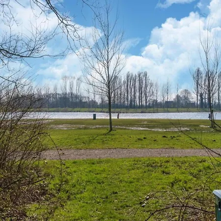 Dom wakacyjny In South Holland With Private Jetty