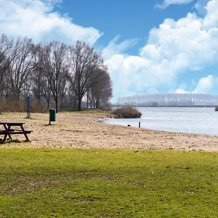 In South Holland With Private Jetty